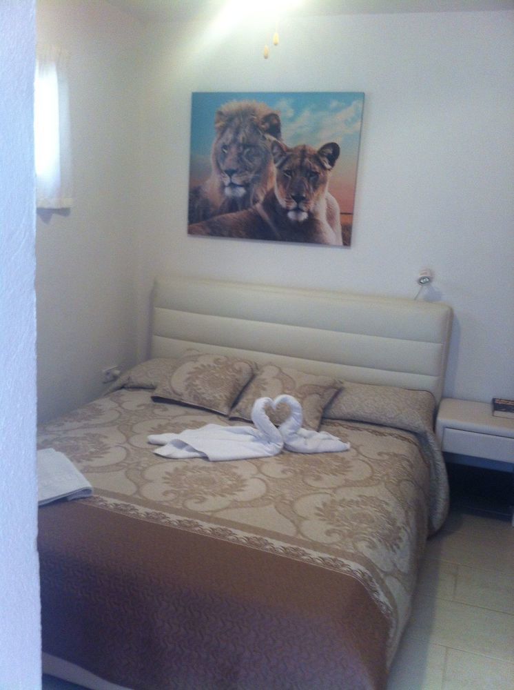 Apartamentos Del Rey Portinatx Esterno foto